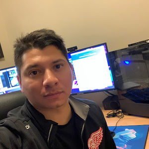 Meet your Posher, Daniel hernandez